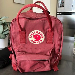 RED FJALL RAVEN BACKPACK